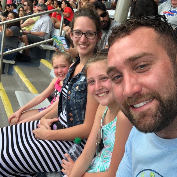 Meet your Posher, Kendra - Picture 4 of 7